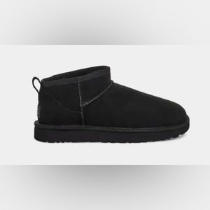 Ugg Ultra Mini Boot- Black